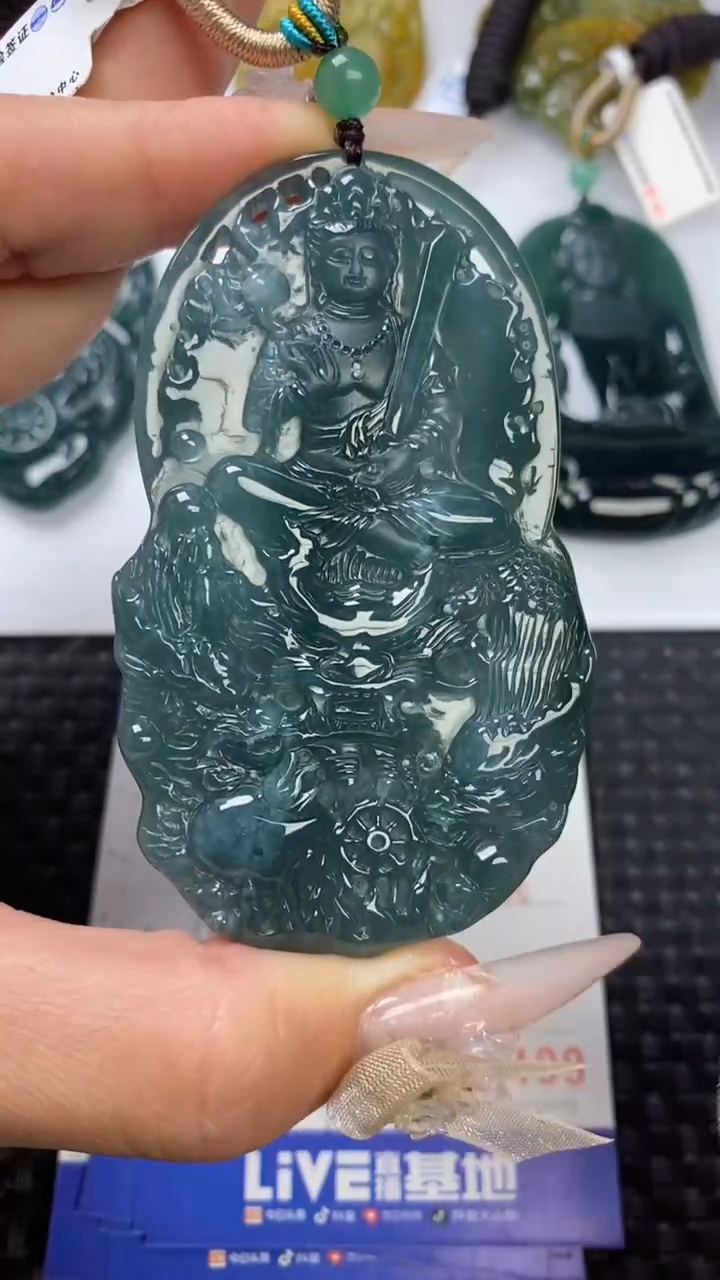 【闪购商品】翡翠颈饰未镶嵌1111111111111111