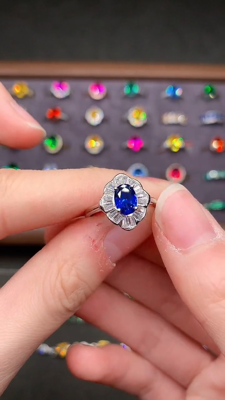 【闪购商品】蓝宝石戒指银S925镶嵌.....