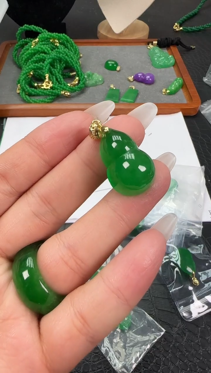 未镶嵌翡翠耳饰高货葫芦吊坠