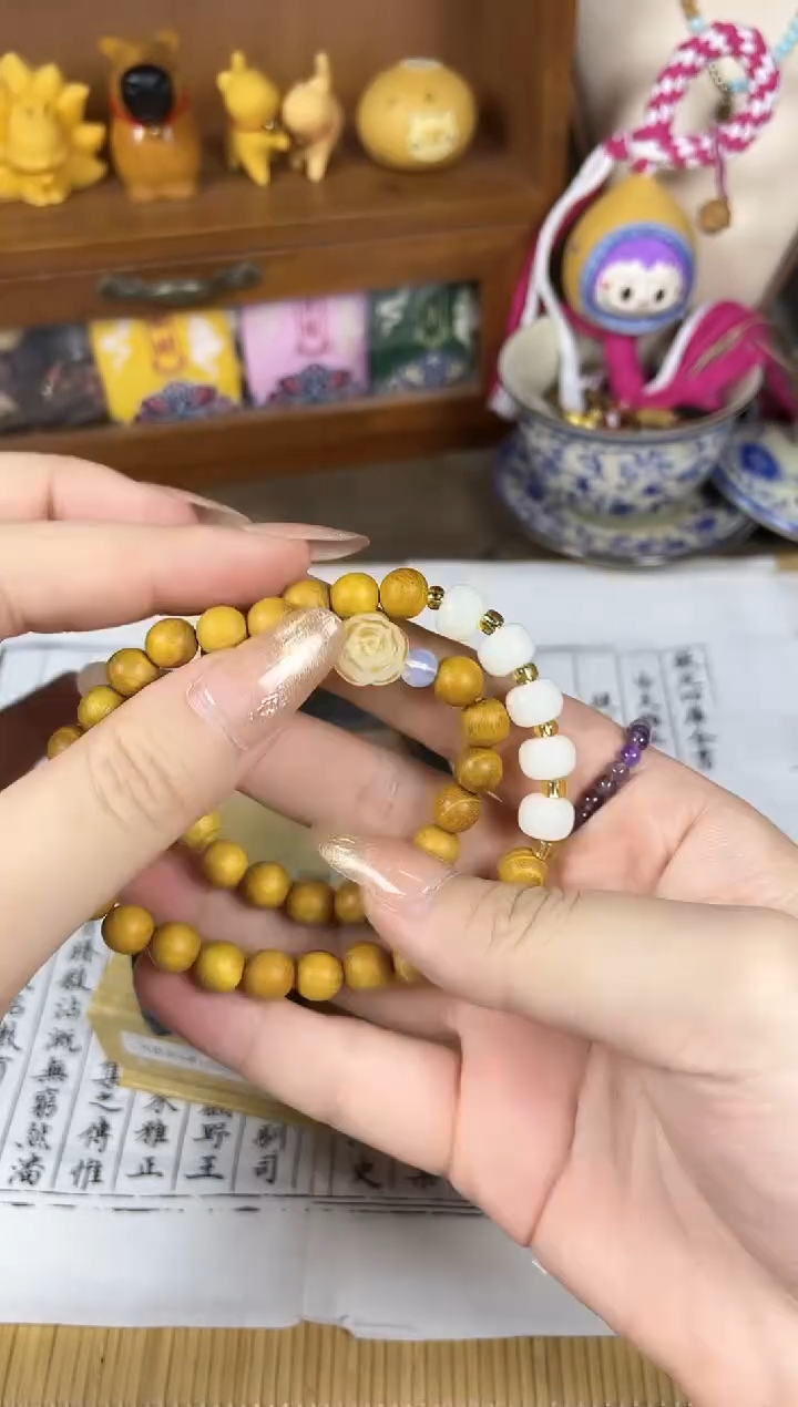 非洲檀香手串/手链菩提木质玉石手串/多发性其一/不带盒子