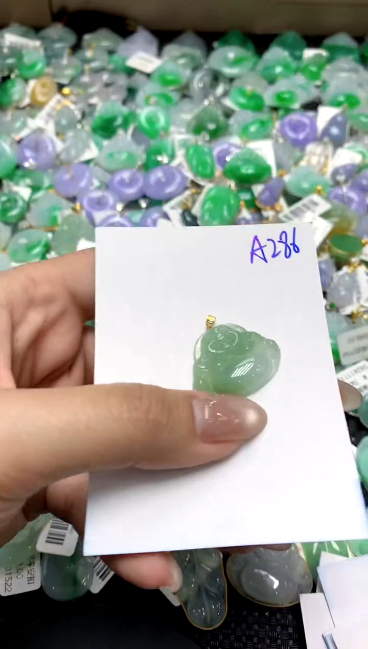 【闪购商品】翡翠颈饰18K金镶嵌1111111111111111