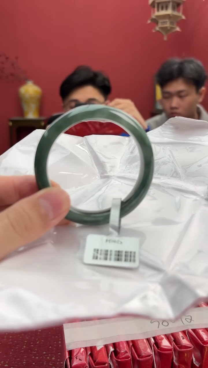 【闪购商品】翡翠手镯未镶嵌1手镯