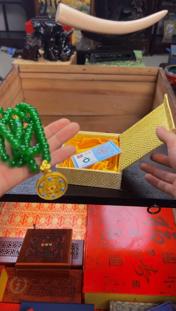 【闪购商品】翡翠颈饰未镶嵌——————————————