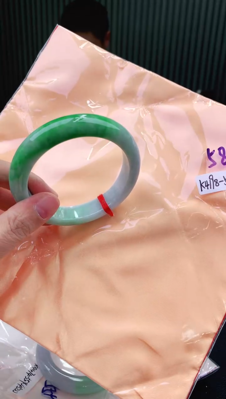 未镶嵌手镯翡翠58