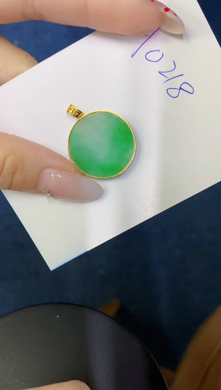 【闪购商品】翡翠颈饰18K金镶嵌00000000000