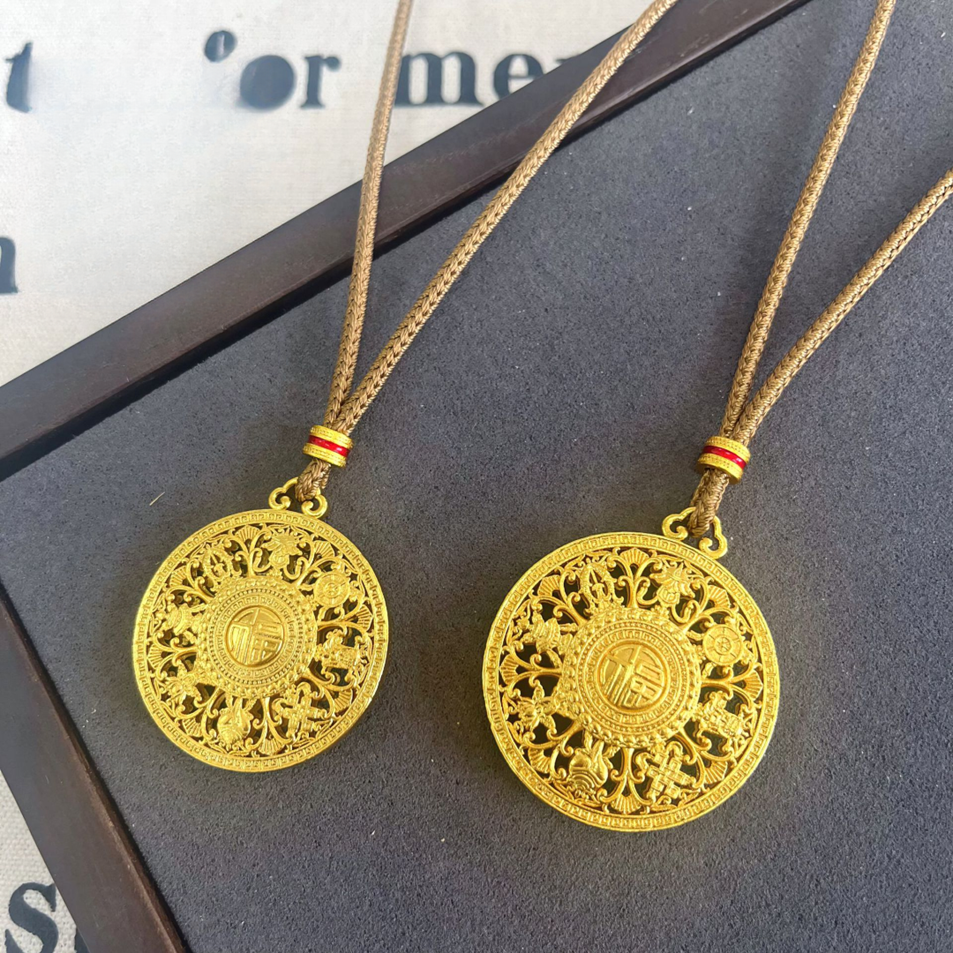 【矿金手工制作八瑞吉祥八宝罗盘吊坠女项链福字