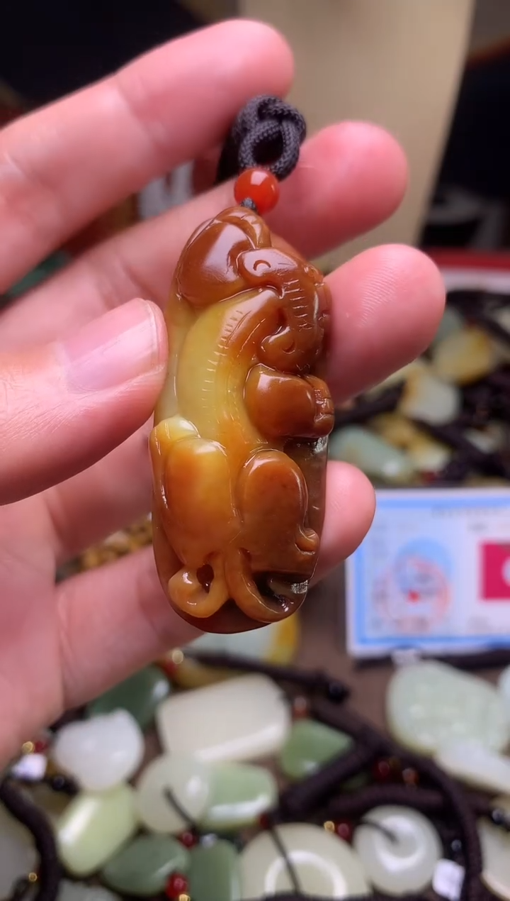 颈饰未镶嵌和田玉新疆料青海料清水和田玉吊坠