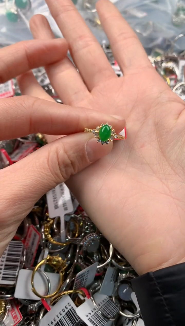 银S925镶嵌戒指翡翠333       4