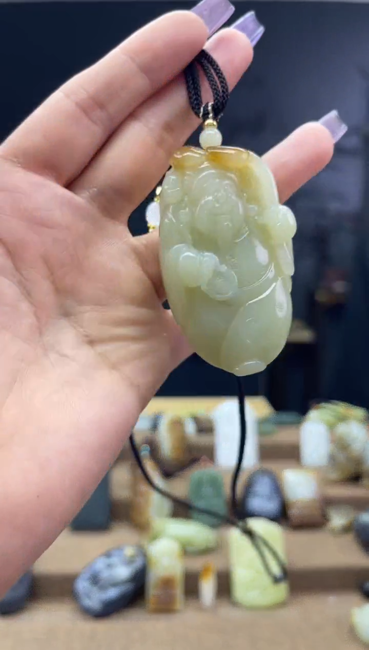 颈饰未镶嵌和田玉1