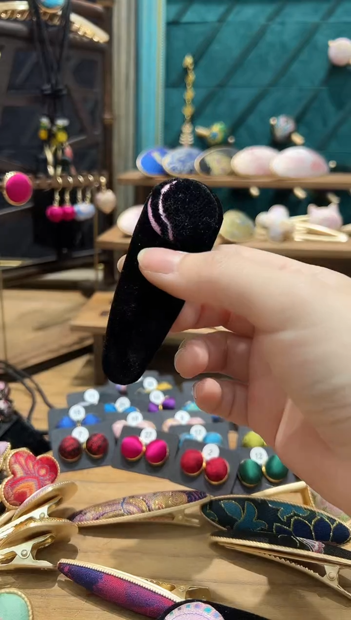 【闪购商品】【孤品车2.15】黑粉漳绒丝绒掰掰夹