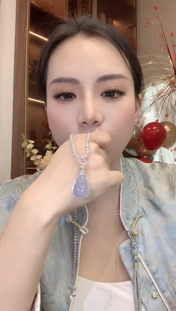 【闪购商品】翡翠吊坠(不含链)18K金镶嵌A48 紫货有一定色差