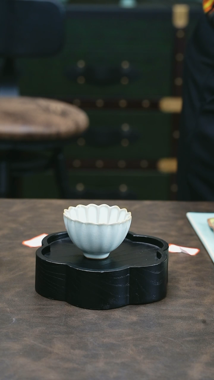 【闪购商品】 W宝丰宋官窑原产地仿古釉月白花口杯