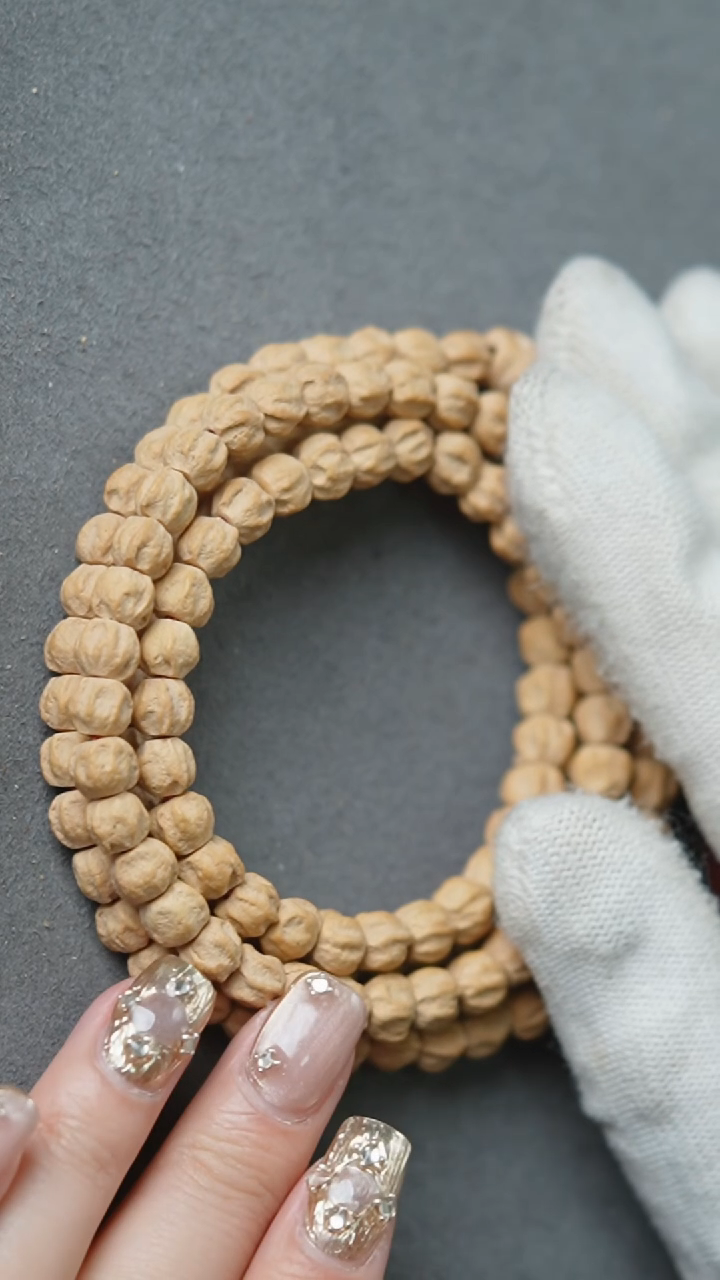 【闪购商品】柏香籽/百香籽吊坠冷艳凡尘