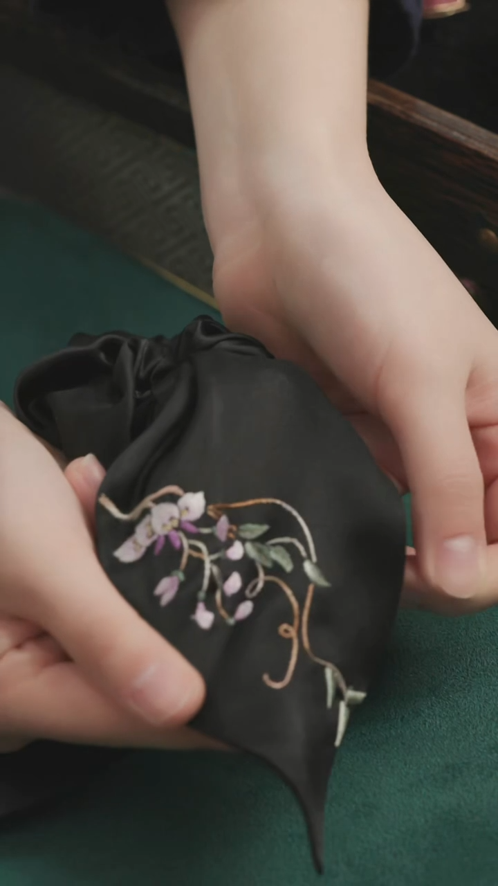 刺绣湘传礼纯手工发圈