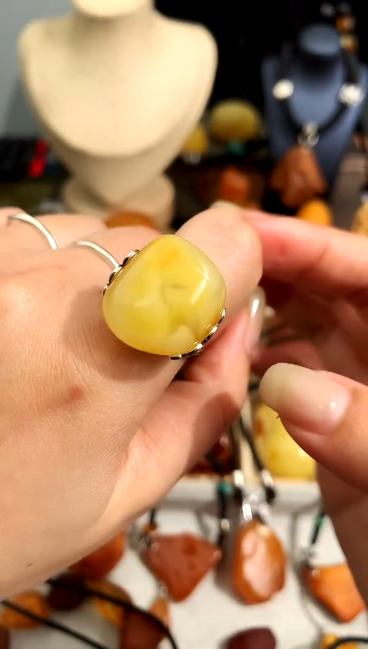 【闪购商品】蜜蜡裸石未镶嵌似玉