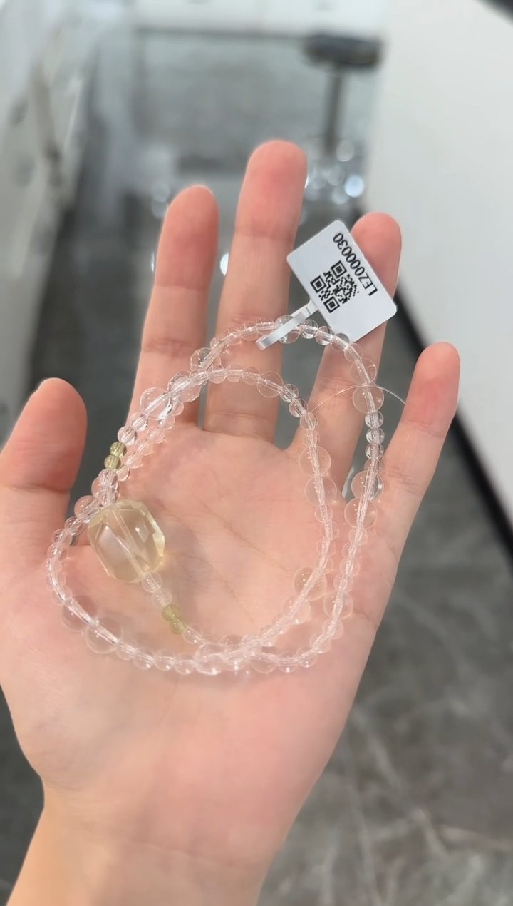 水晶手串未镶嵌手串