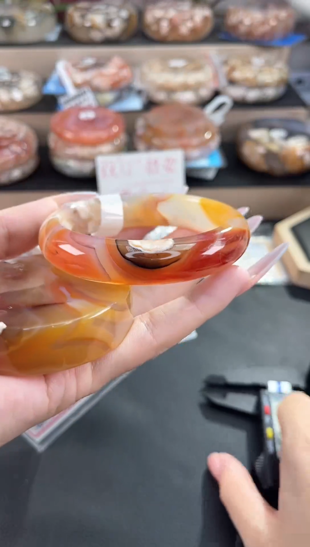 未镶嵌手镯石英质玉60