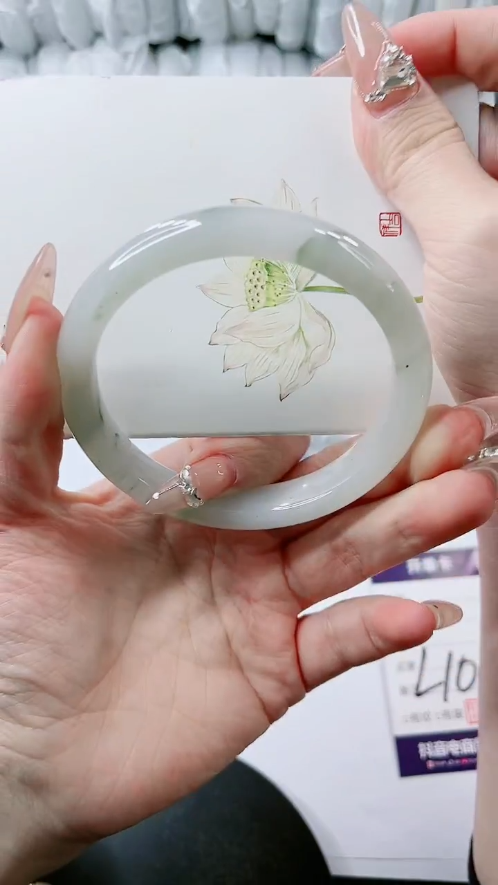 【闪购商品】石英质玉手镯未镶嵌多样性发货L105-63