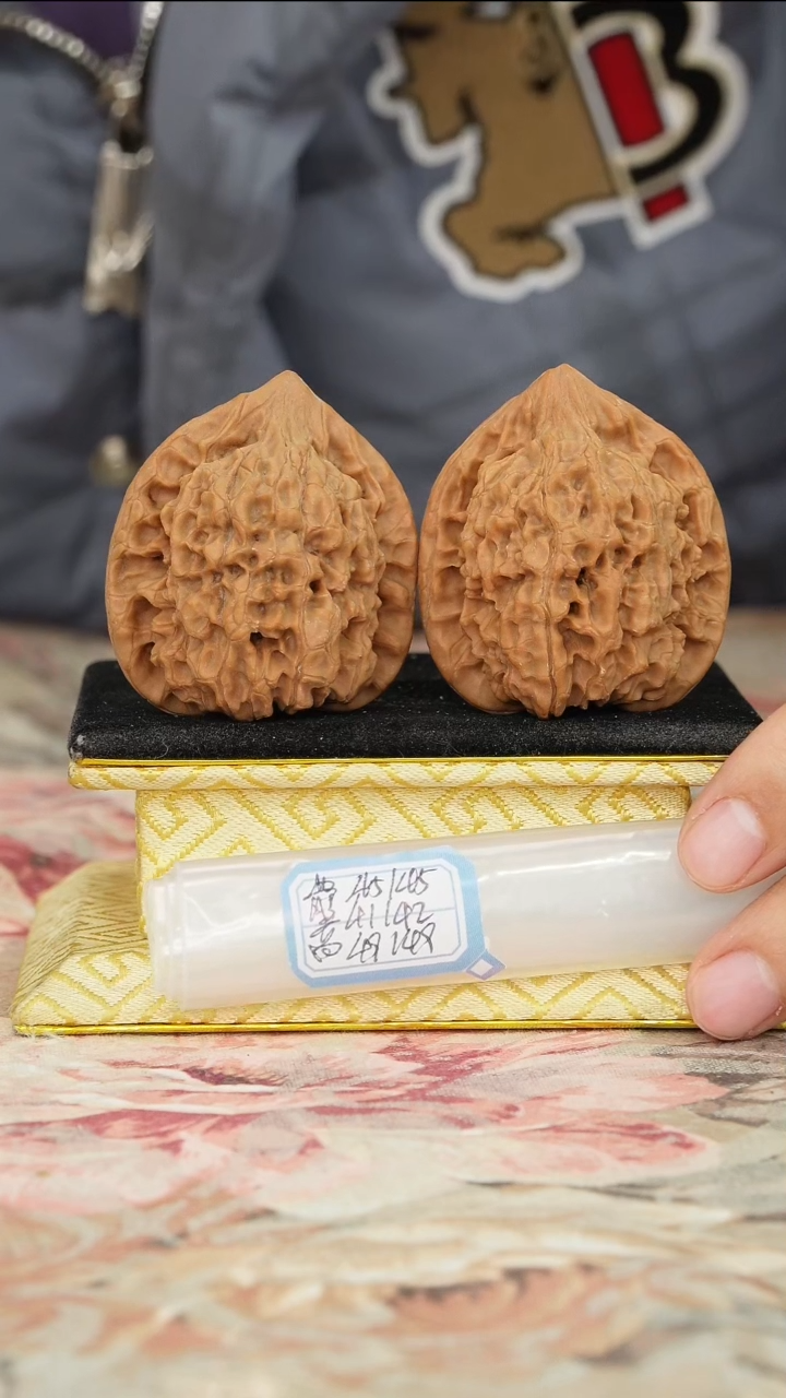 【闪购商品】文玩核桃把件官帽