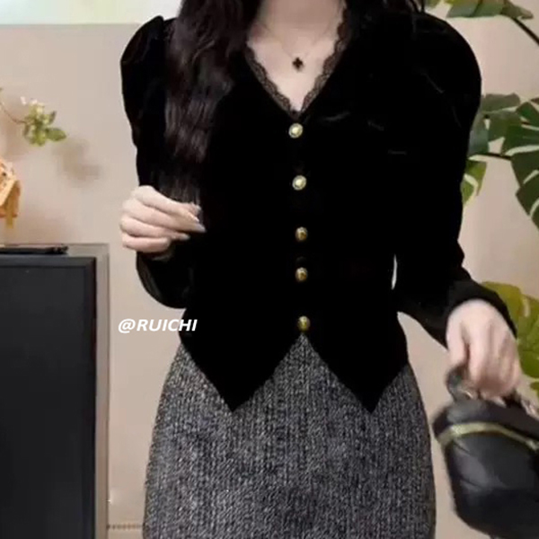 千金复古风~精致轻奢感蕾丝V领针织开衫2025秋季新款针织衫上衣