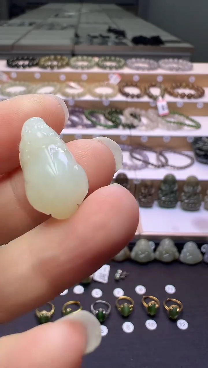 颈饰未镶嵌和田玉107号链接