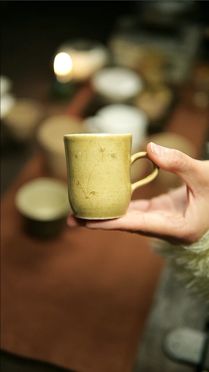 【闪购商品】云龙黄釉手绘咖啡杯