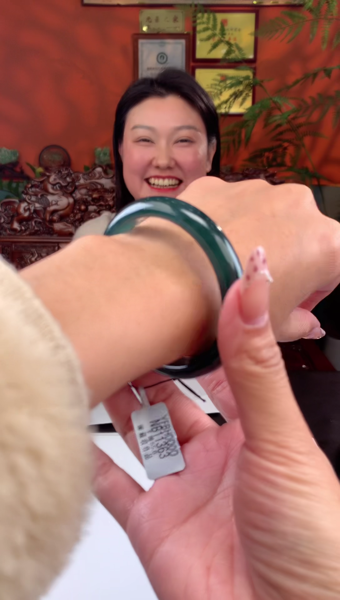 【闪购商品】定制翡翠未镶嵌挂件发货（拍一发一）