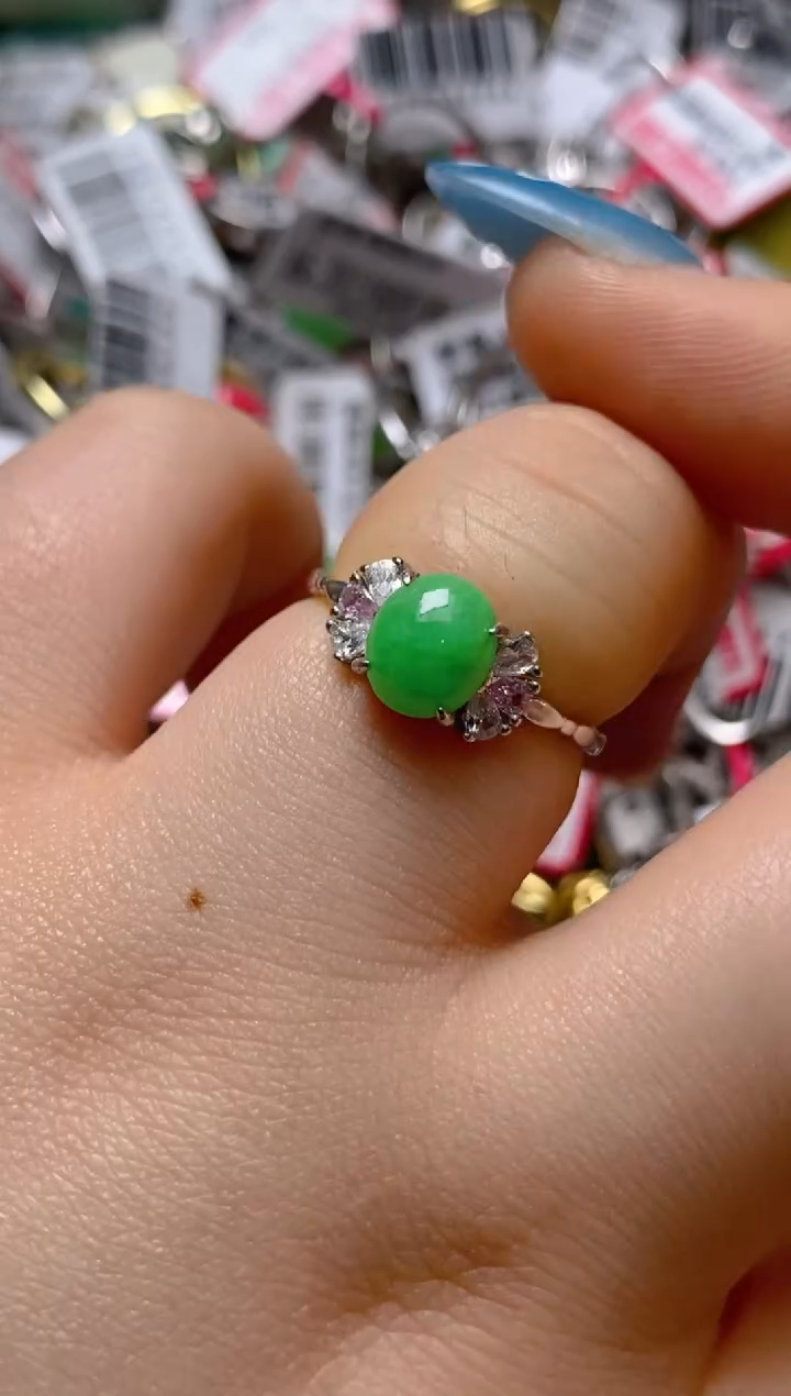 银S925镶嵌戒指翡翠百内无证书