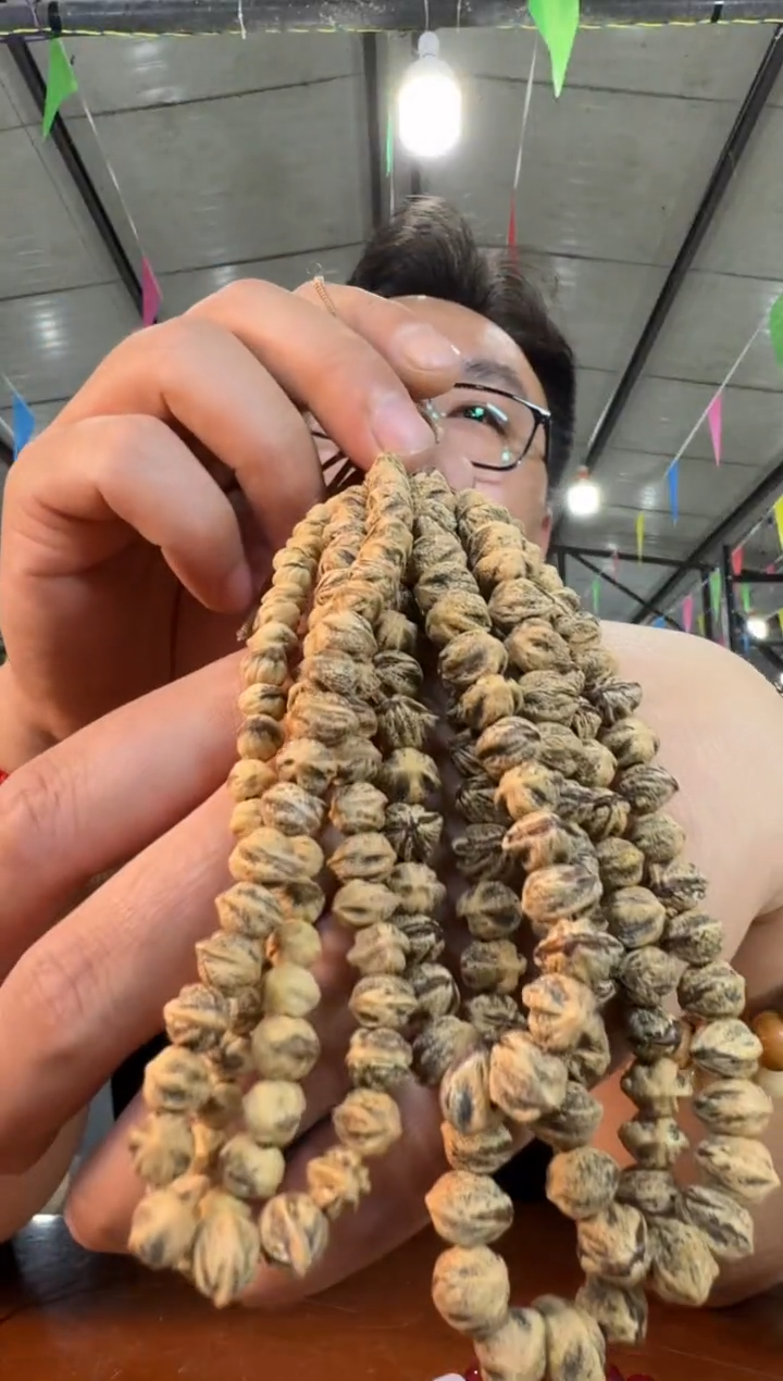 柏香籽/百香籽手串Q57实物为准