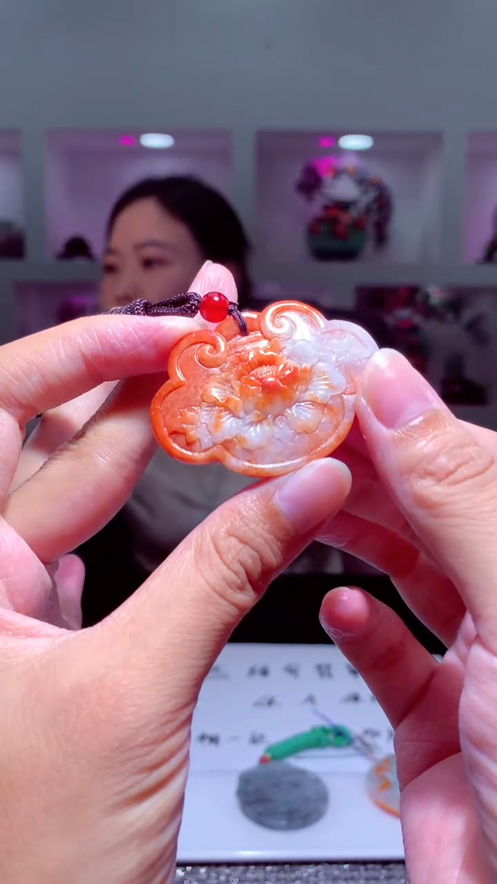 翡翠未镶嵌颈饰挂件发货（拍一发一）