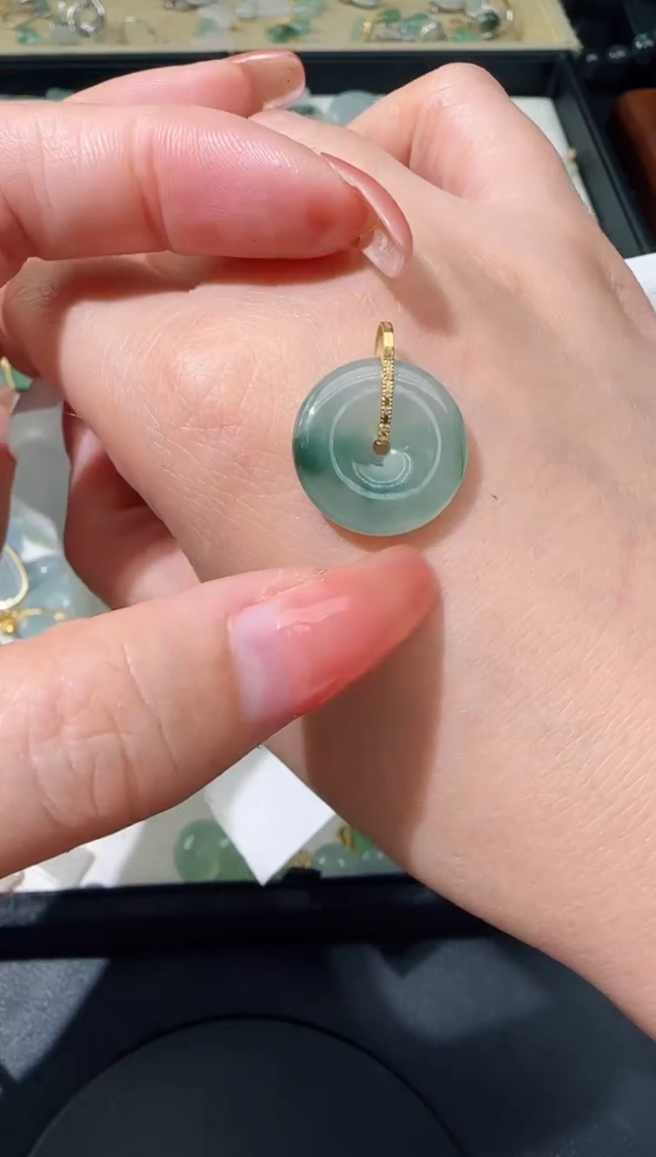 【闪购商品】翡翠颈饰18K金镶嵌TZG0119082