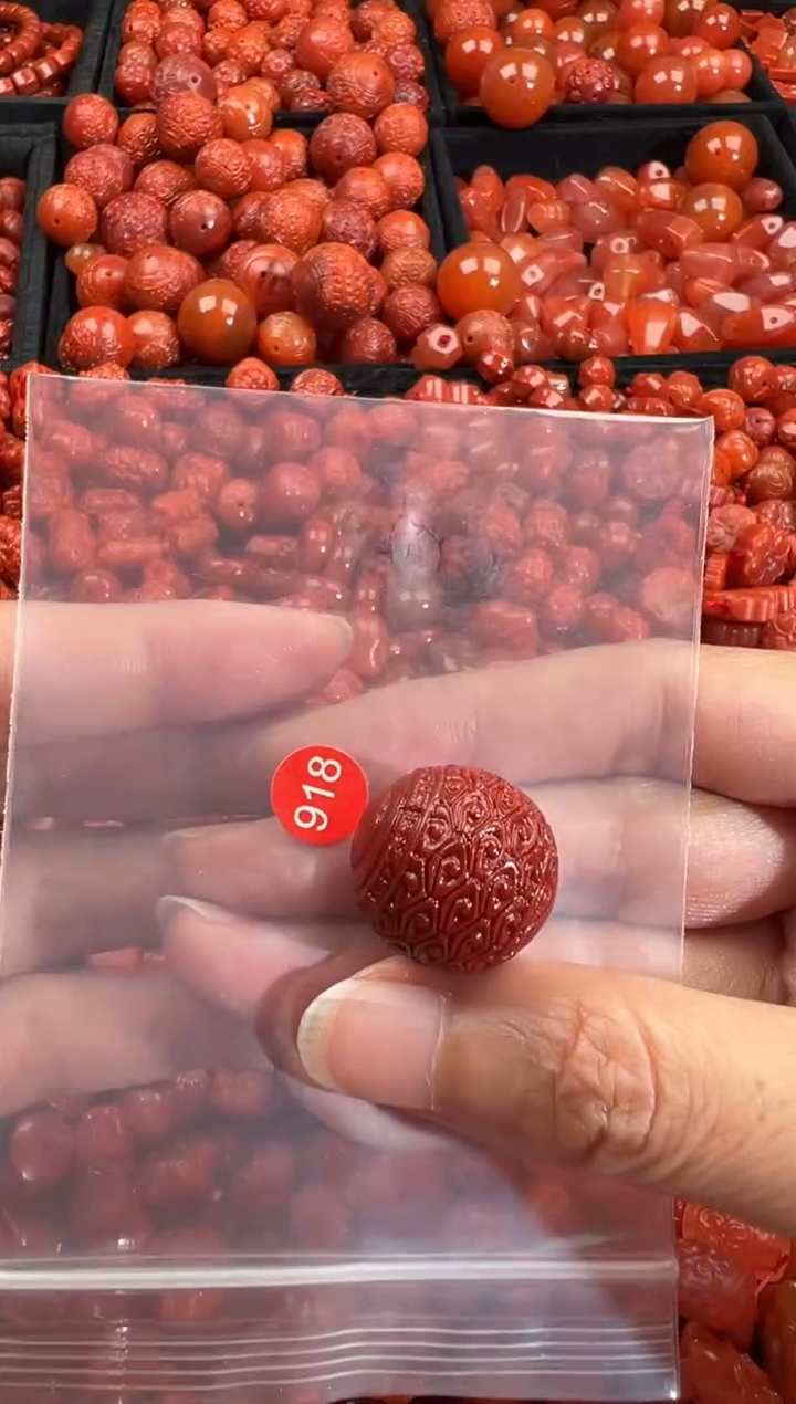 南红玛瑙未镶嵌颈饰圈*1