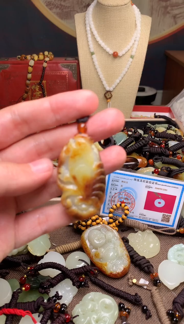 颈饰未镶嵌和田玉新疆料青海料清水和田玉吊坠