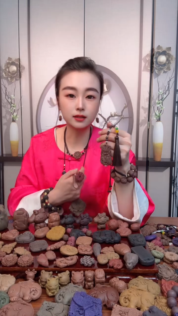 【闪购商品】泥塑天木藏香狐狸车挂