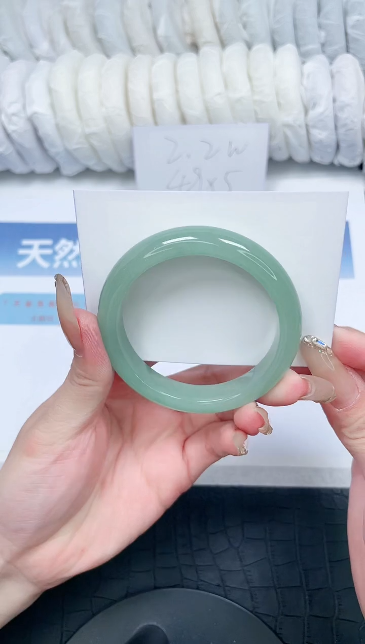 【闪购商品】石英质玉手镯未镶嵌V212-56.2