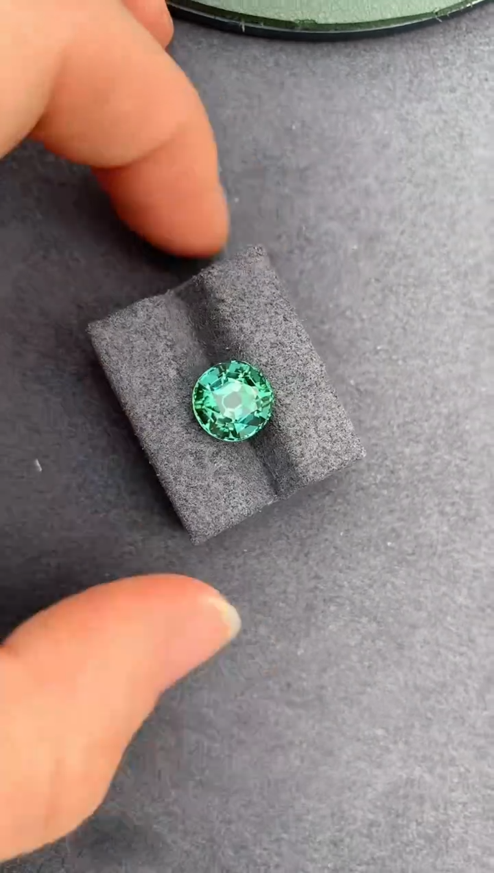 【闪购商品】碧玺裸石未镶嵌4.3ct绿碧玺
