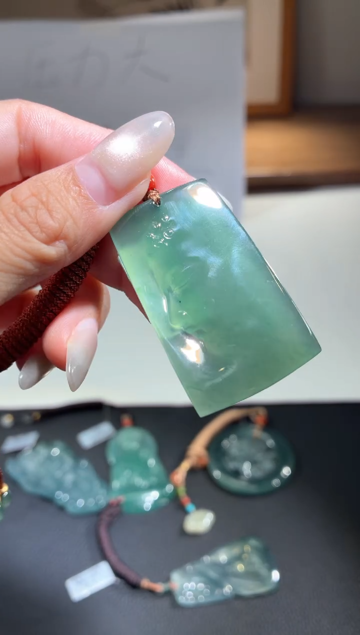 吊坠(不含链)未镶嵌翡翠天然翡翠A货