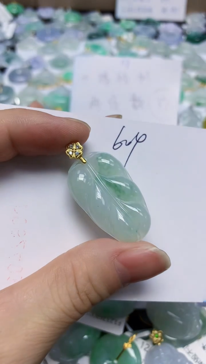 颈饰未镶嵌翡翠天然缅甸翡翠A货翡翠百元以上9元证书费自理