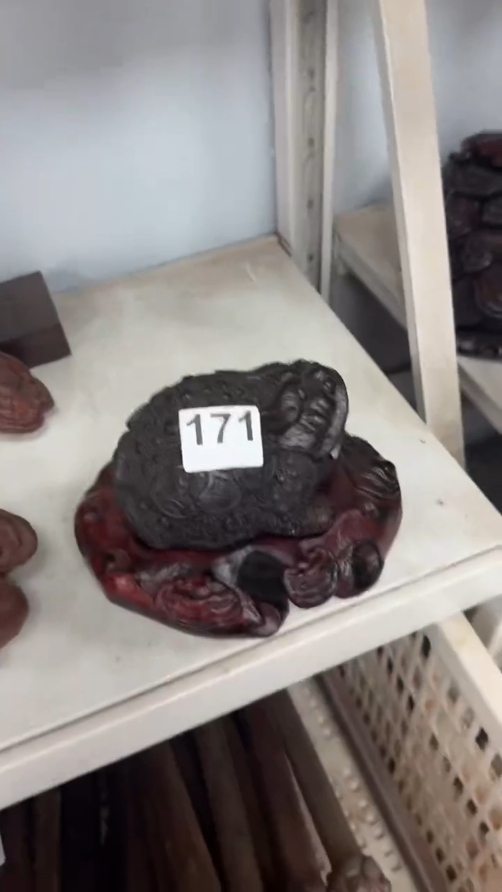 交趾黄檀（大红酸枝）漫****?工艺品88888888