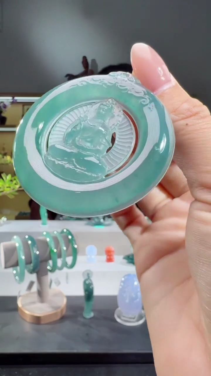 吊坠(不含链)未镶嵌翡翠观音（多样性发其一）