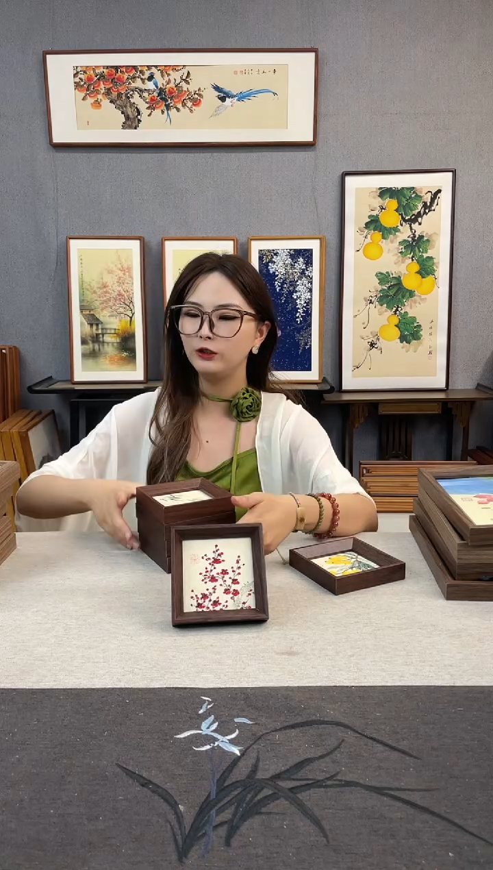 国画5寸-小摆台作品-梅花