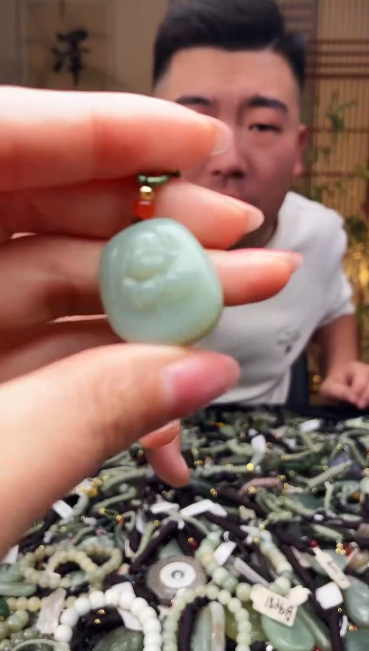 颈饰未镶嵌和田玉多样性发货，拍一发一