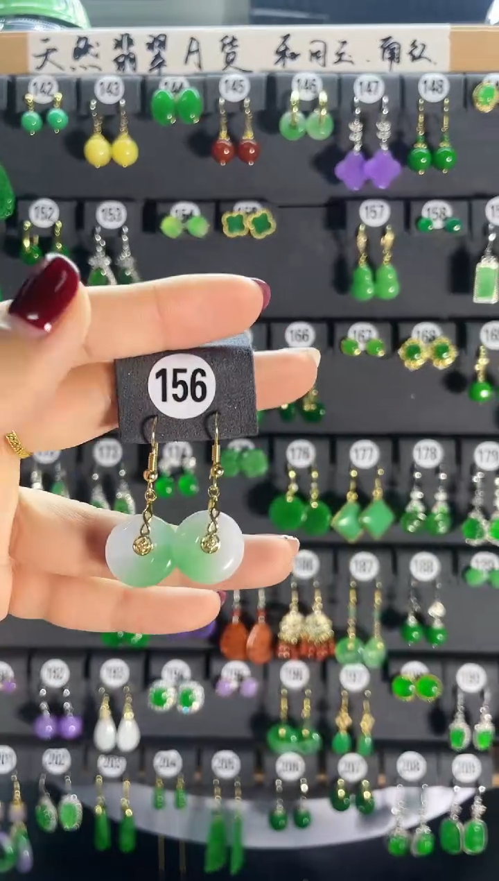 【闪购商品】翡翠耳饰银S925镶嵌156...