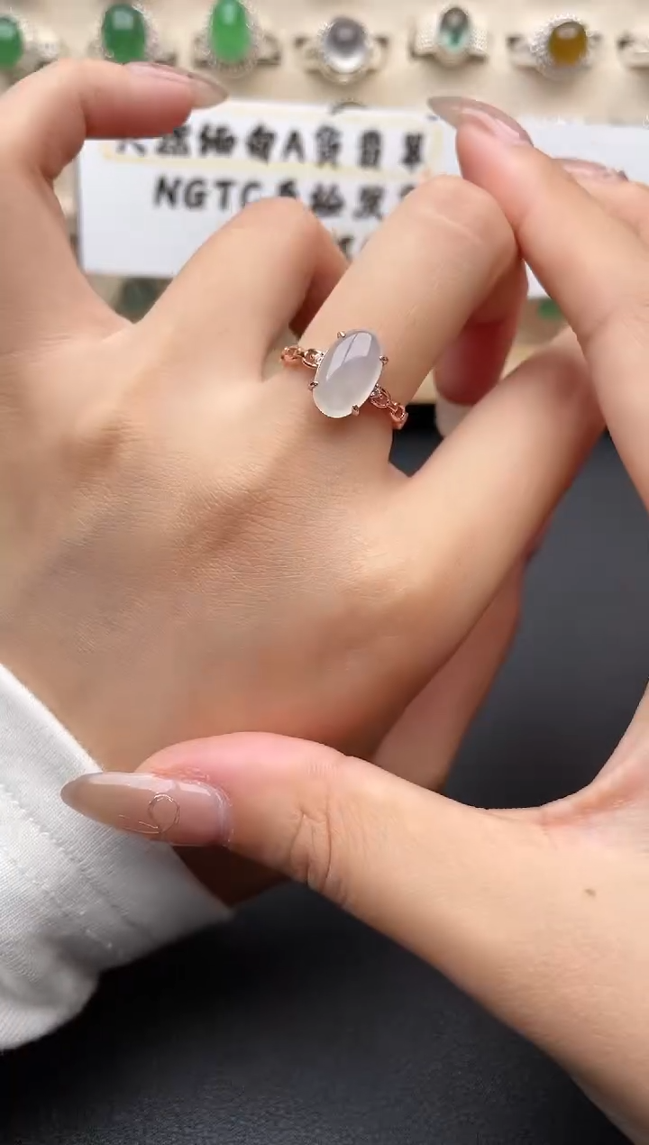 【闪购商品】翡翠戒指银S925镶嵌一物一证一礼盒