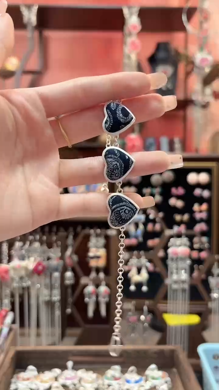 织绣 云织谣民族风精美饰品   188