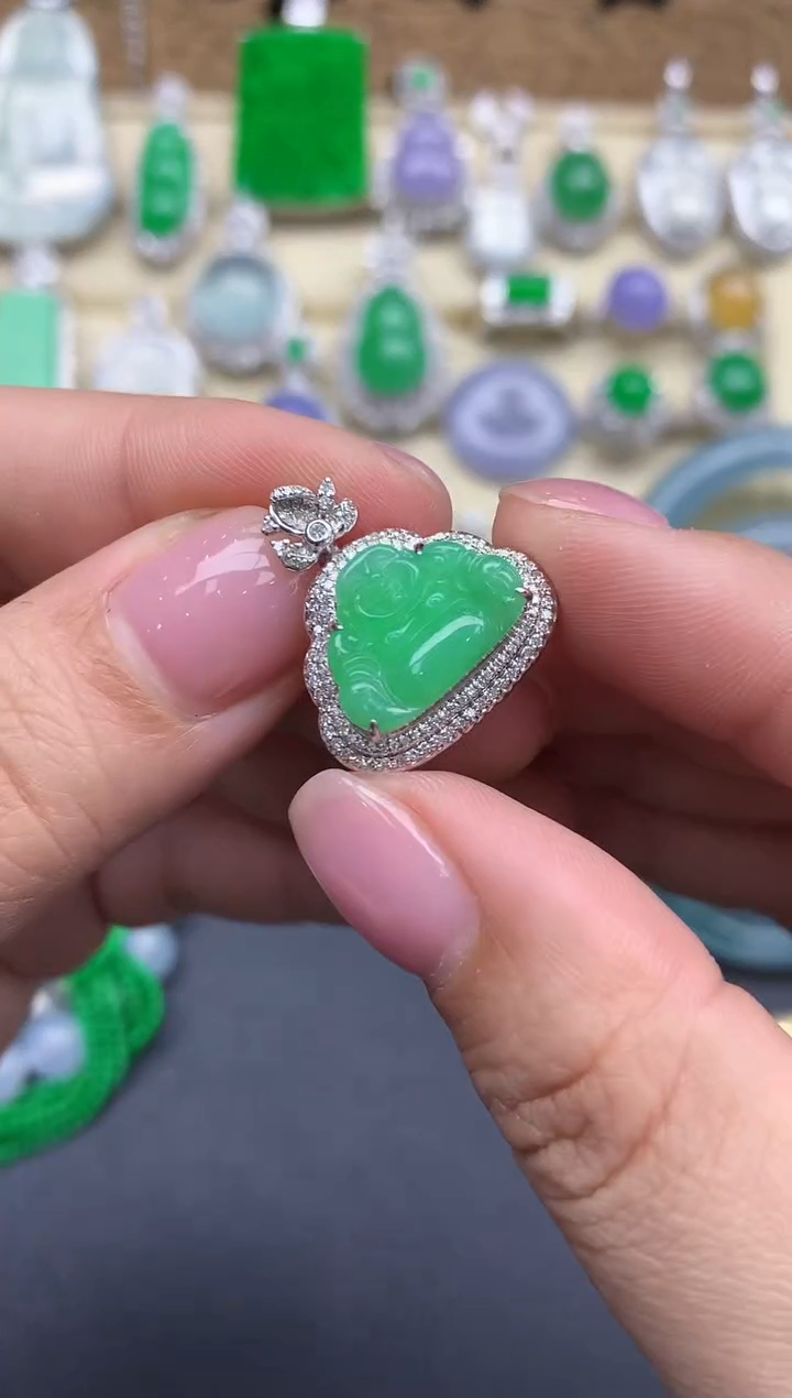 【闪购商品】翡翠颈饰18K金镶嵌130-中国好珍宝