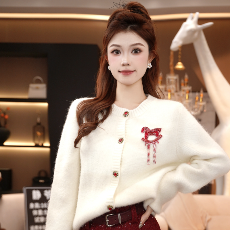 静静 | 冬日时分～秋冬简约高级感串钻小马软糯气质针织开衫
