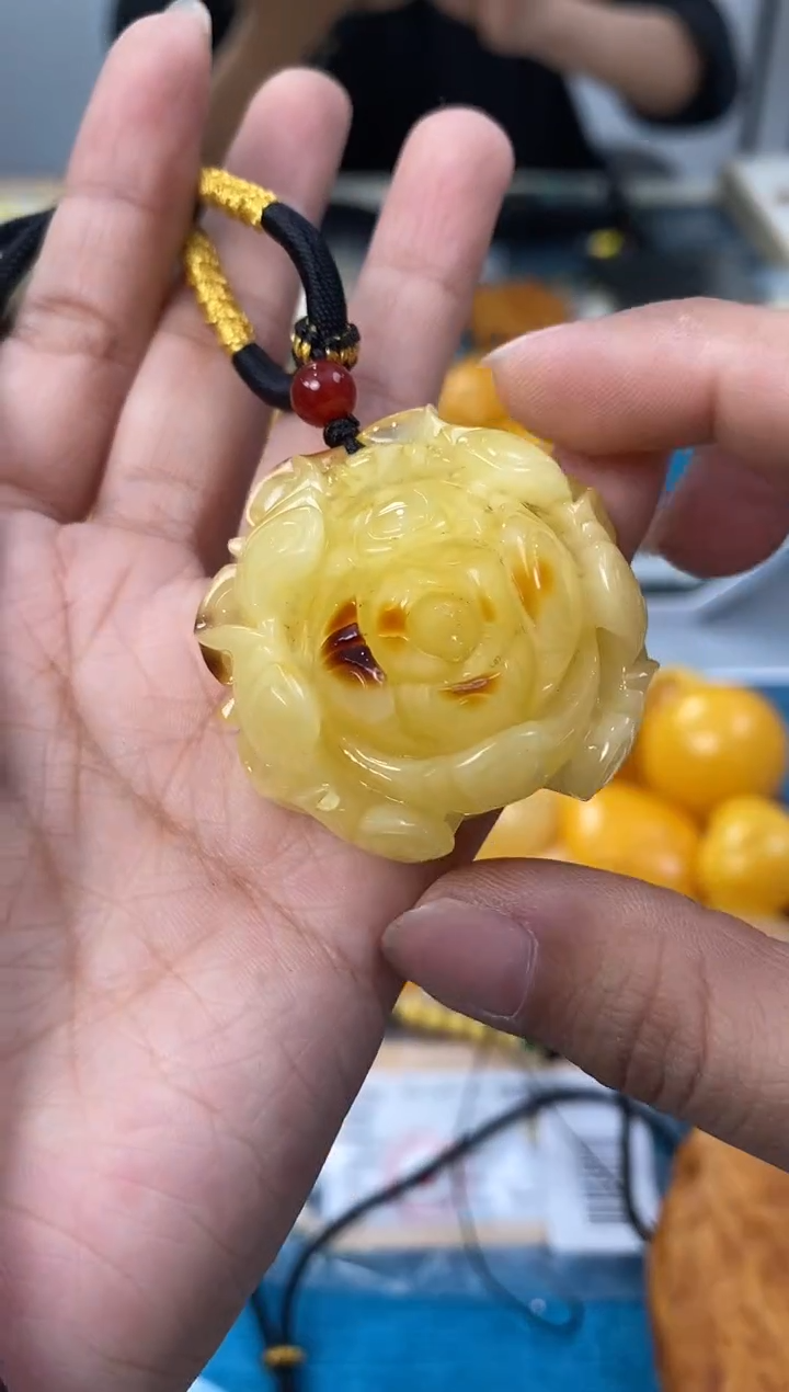 【闪购商品】琥珀裸石未镶嵌天然琥珀蜜蜡牡丹花