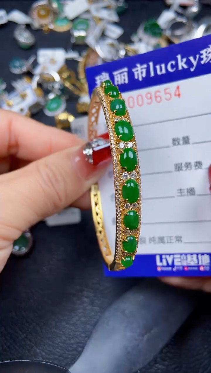 【闪购商品】翡翠颈饰银S925镶嵌9654