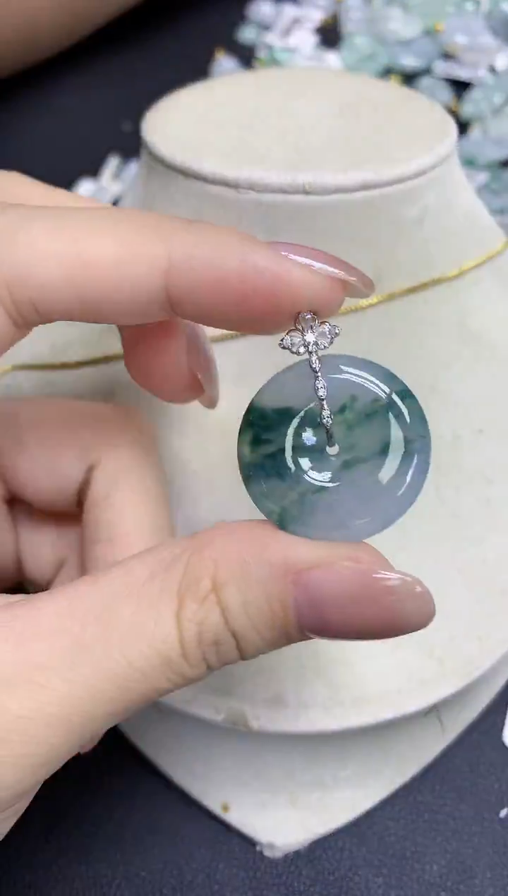 颈饰18K金镶嵌翡翠天然缅甸翡翠A货百元以上9元证书费自理